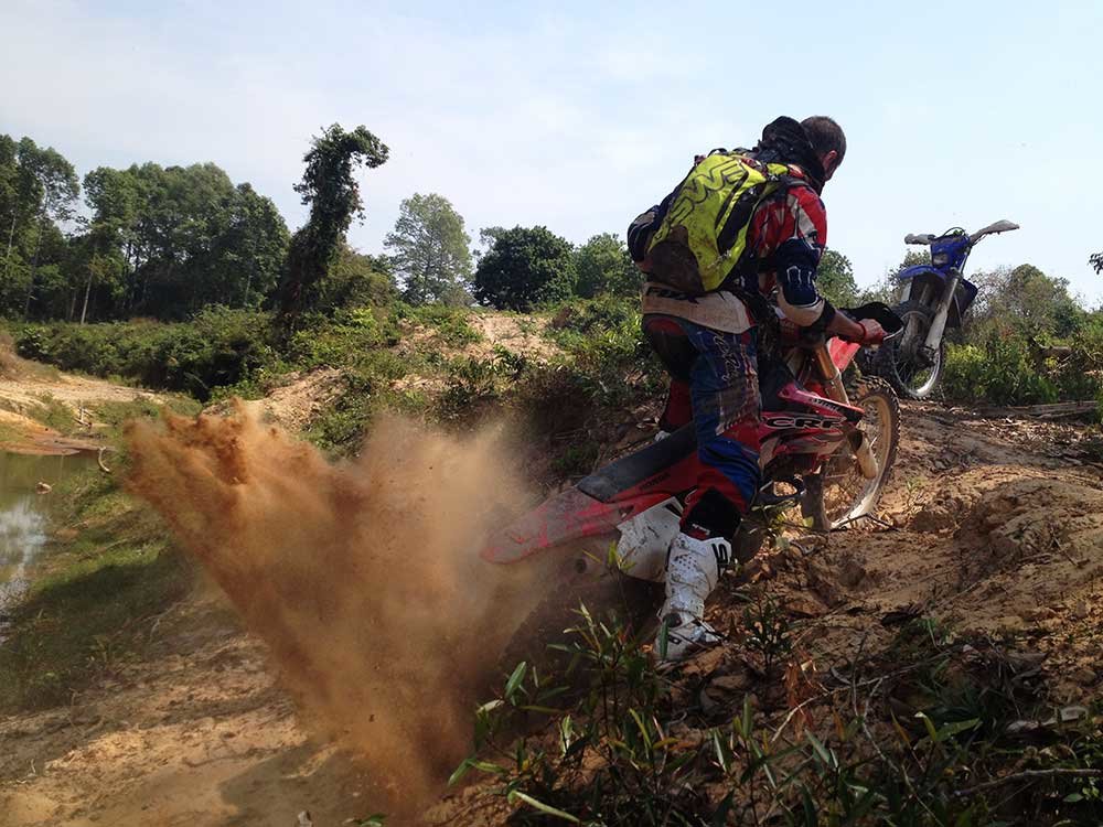 dirt-bike-tours-cambodia-roost.jpg