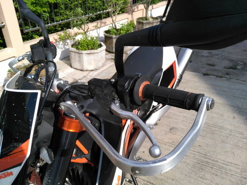 hand guards.jpg hand guards.jpg