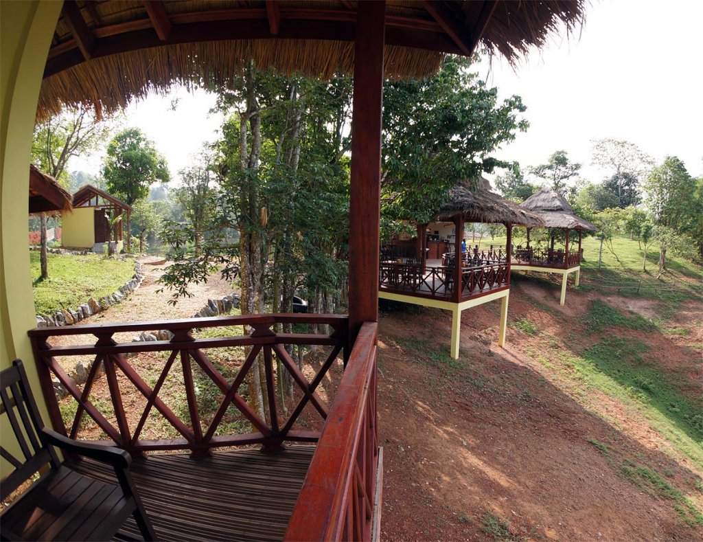 blue-lagoon-balcony.jpg