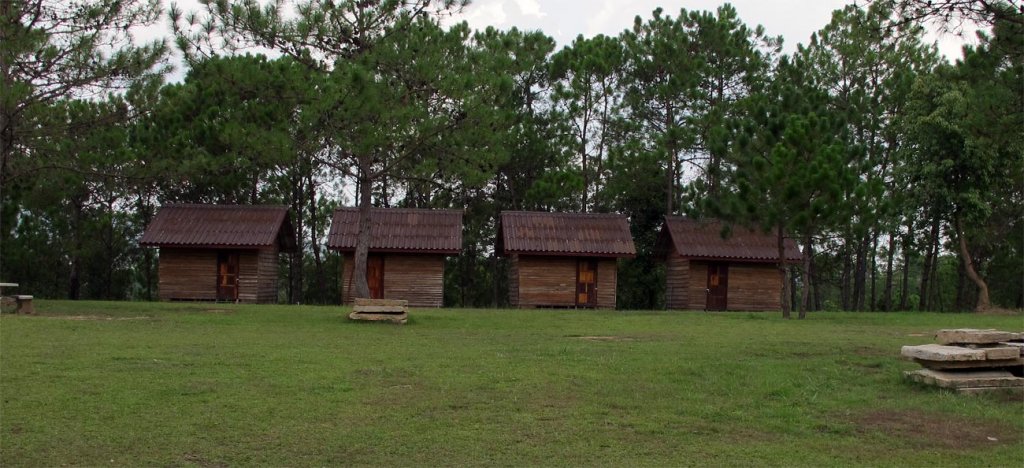 bungalows.jpg bungalows.jpg