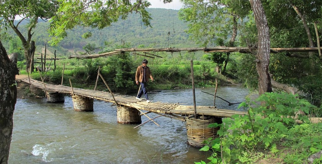 bamboo-bridge.jpg