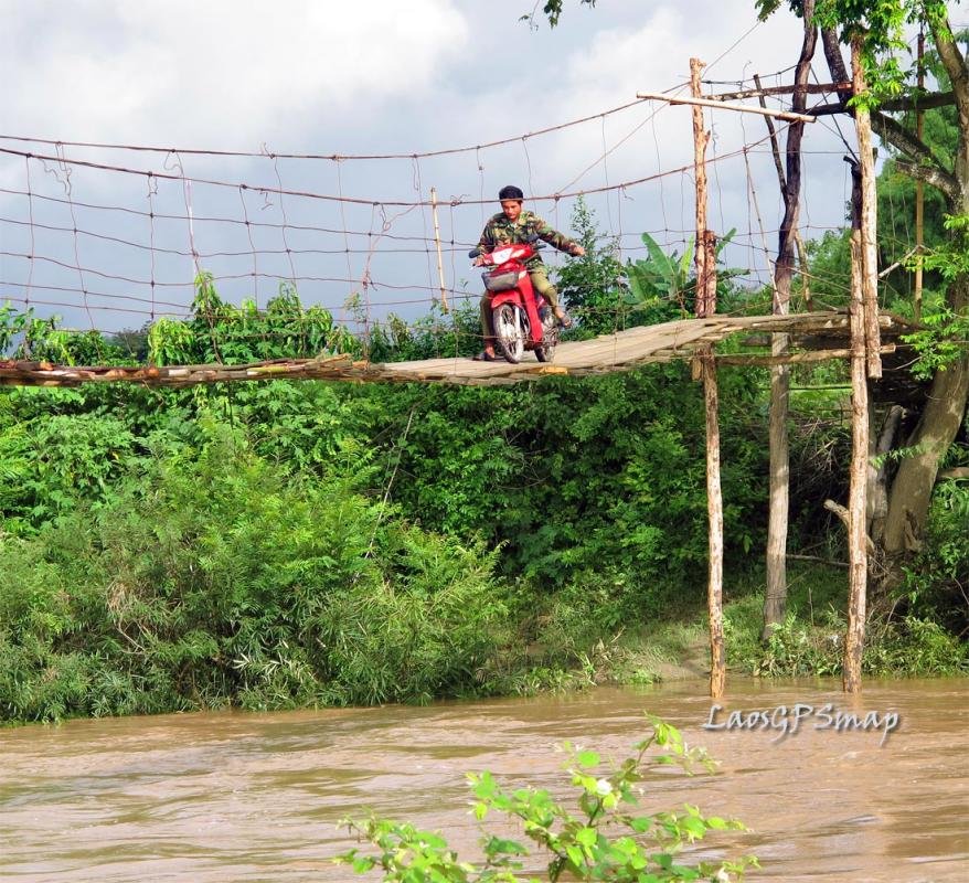 7088d1342231506-xieng-khouang-grasslands-tricky-bridge.jpg