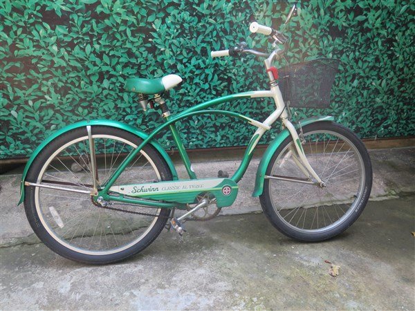 Schwinn.jpg Schwinn.jpg