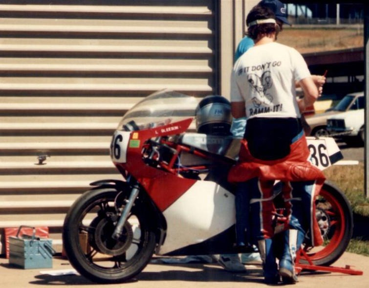 Oran Park Pits (Medium).jpg