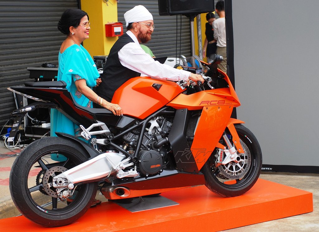 7758656558_0521a00977_b.jpg 7758656558_0521a00977_b.jpg