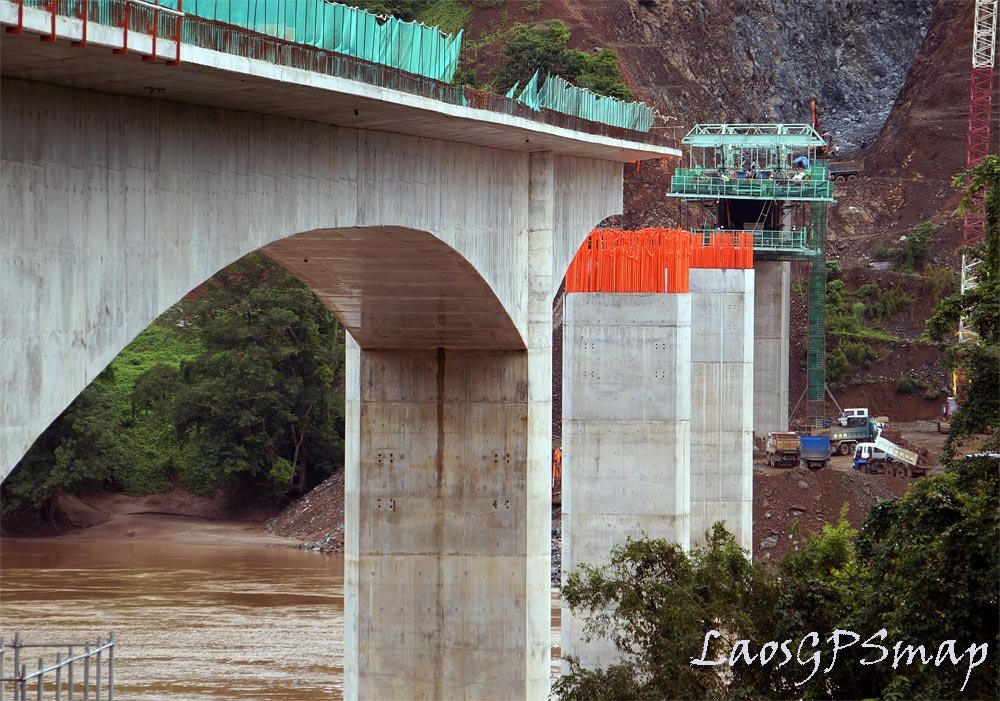 thadua-bridge-west2.jpg