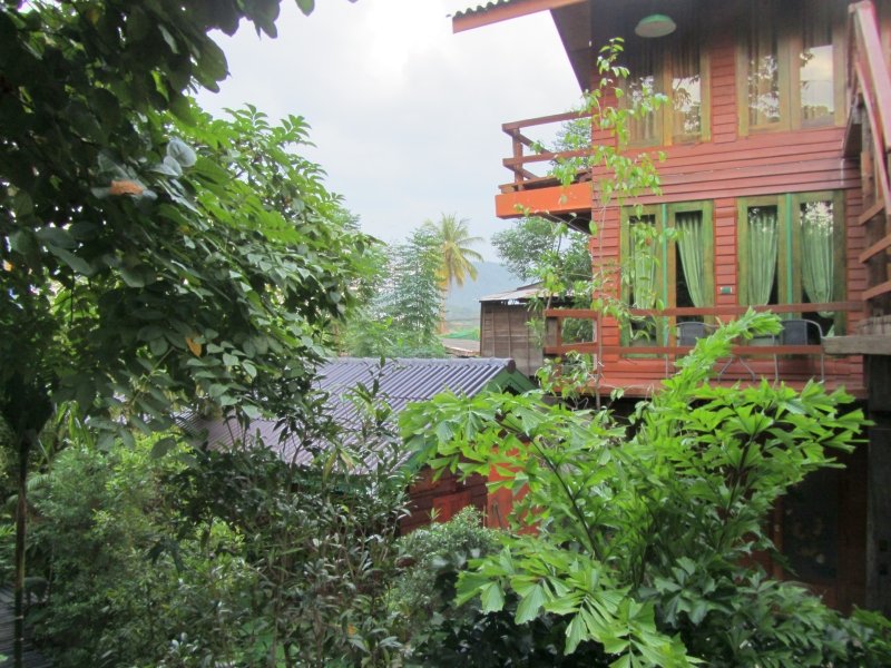Mae Sariang Accommodation Guest Houses Hotels Ride - 